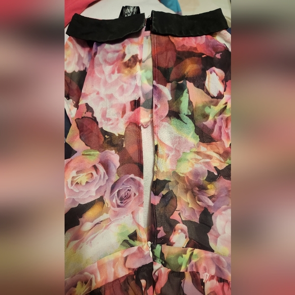 Pretty Little Liar Aeropostale Floral Dress L - Picture 2 of 3